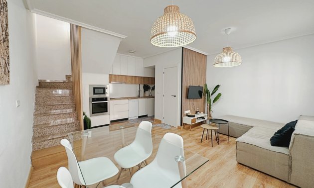 Resale - Townhouse -
Orihuela Costa - La Zenia