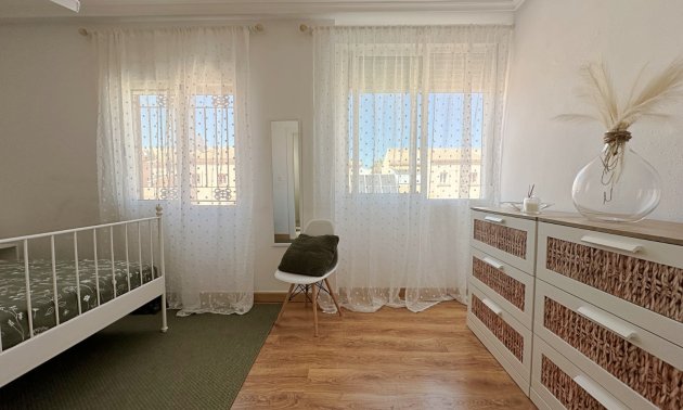 Resale - Townhouse -
Orihuela Costa - La Zenia