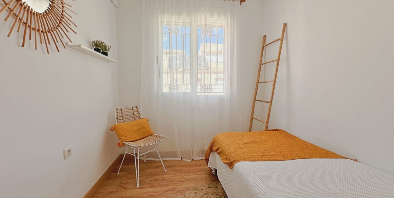 Resale - Townhouse -
Orihuela Costa - La Zenia