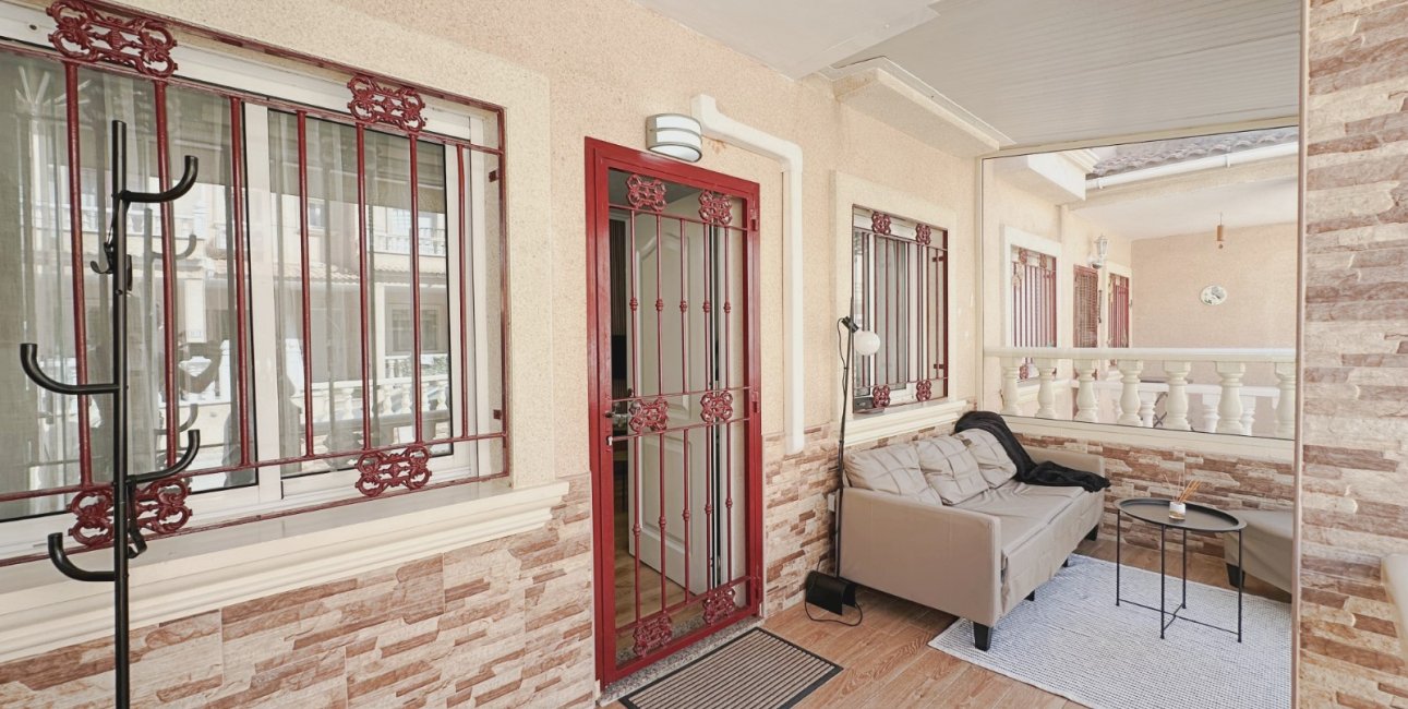 Resale - Townhouse -
Orihuela Costa - La Zenia