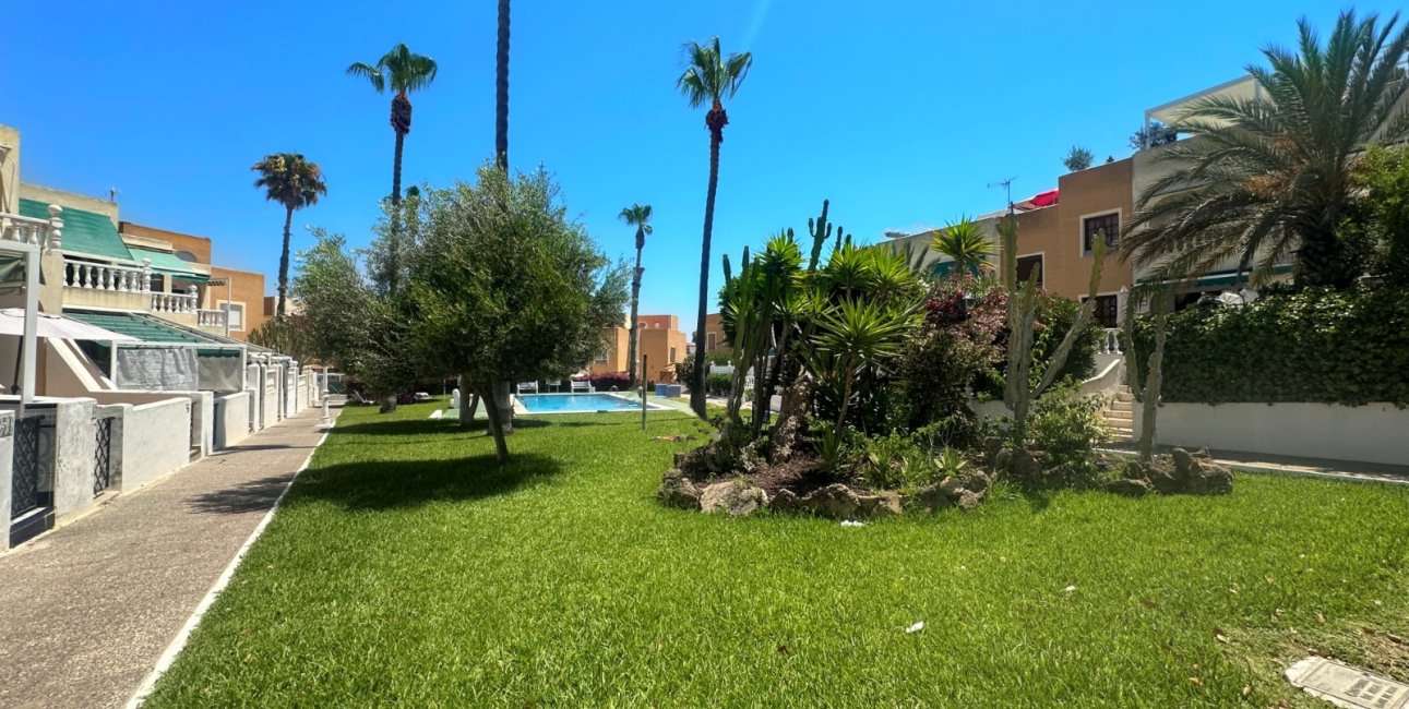 Reventa - Bungalow -
Torrevieja - La Mata
