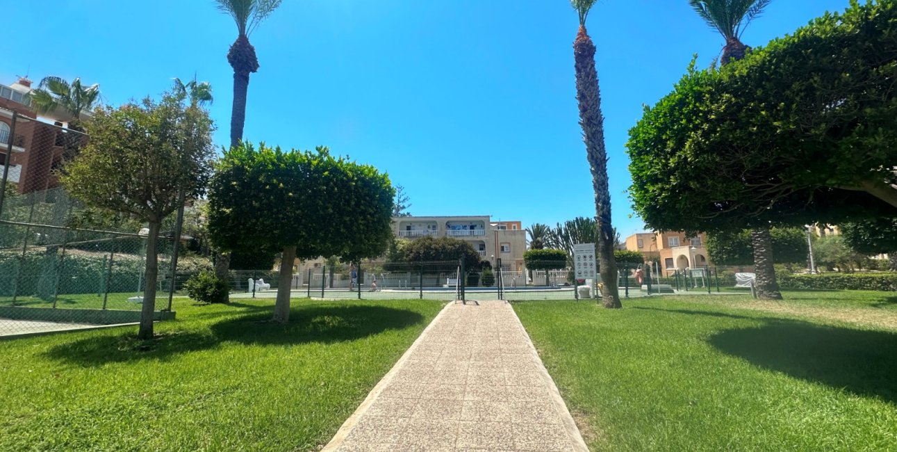 Reventa - Bungalow -
Torrevieja - La Mata