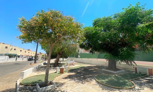 Reventa - Bungalow -
Torrevieja - La Mata