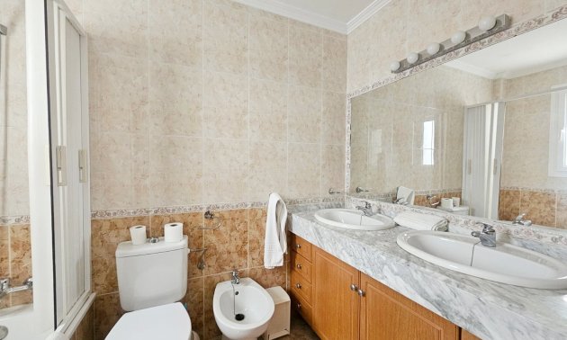 Resale - Apartment / flat -
Orihuela Costa - Aguamarina