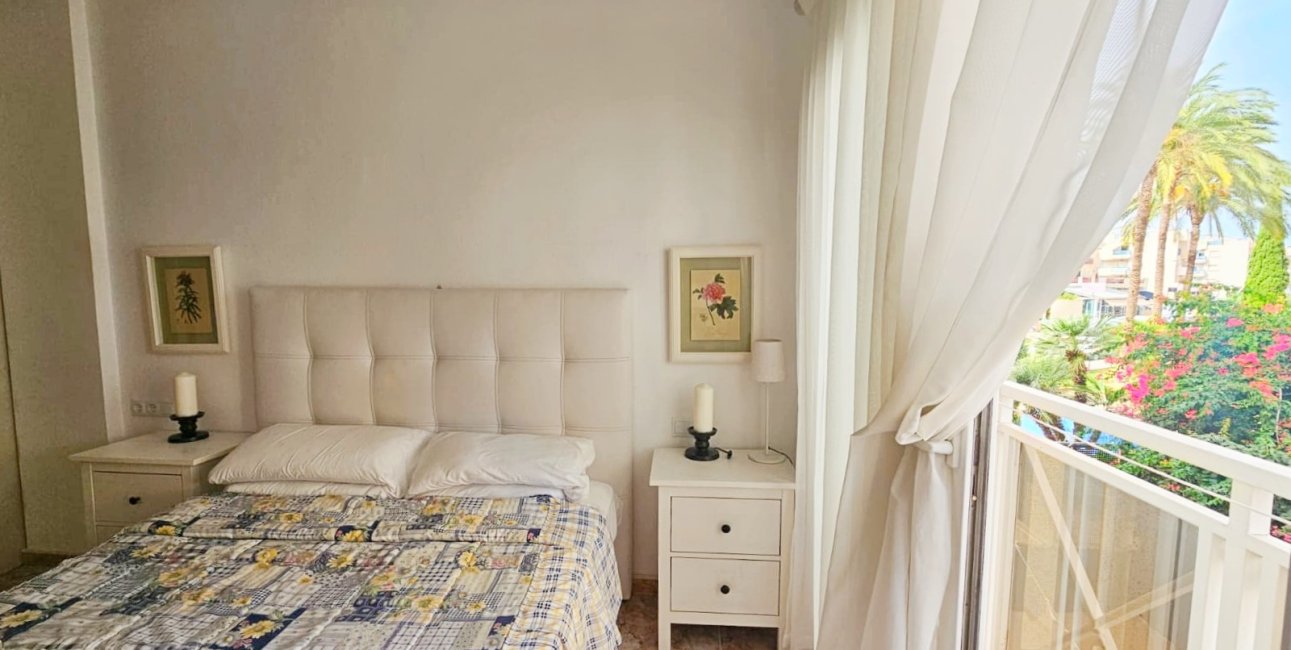 Resale - Apartment / flat -
Orihuela Costa - Aguamarina
