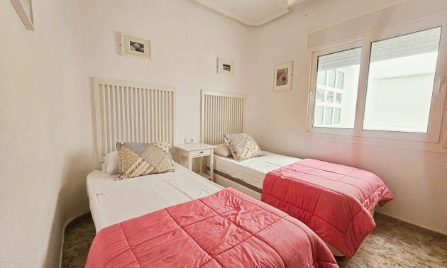 Resale - Apartment / flat -
Orihuela Costa - Aguamarina