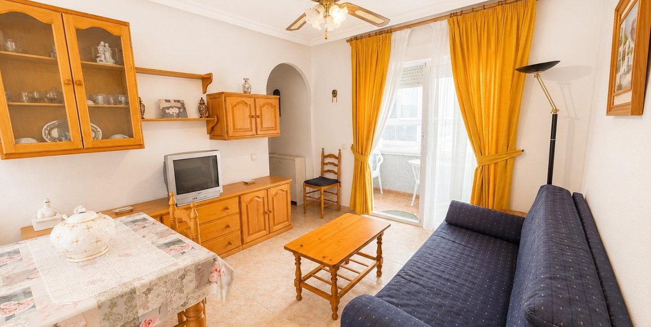 Resale - Apartment / flat -
Torrevieja - Estacion de autobuses
