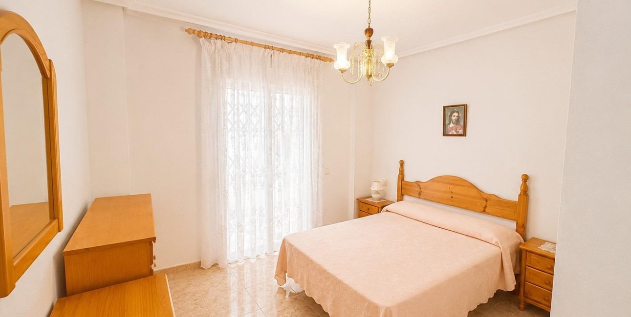 Resale - Apartment / flat -
Torrevieja - Estacion de autobuses