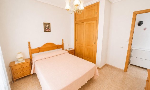 Resale - Apartment / flat -
Torrevieja - Estacion de autobuses