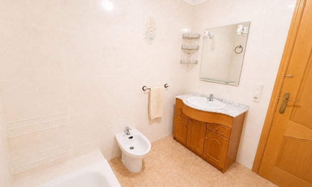 Resale - Apartment / flat -
Torrevieja - Estacion de autobuses