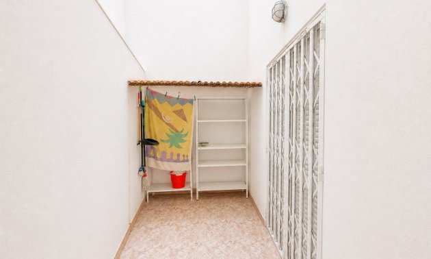 Resale - Apartment / flat -
Torrevieja - Estacion de autobuses