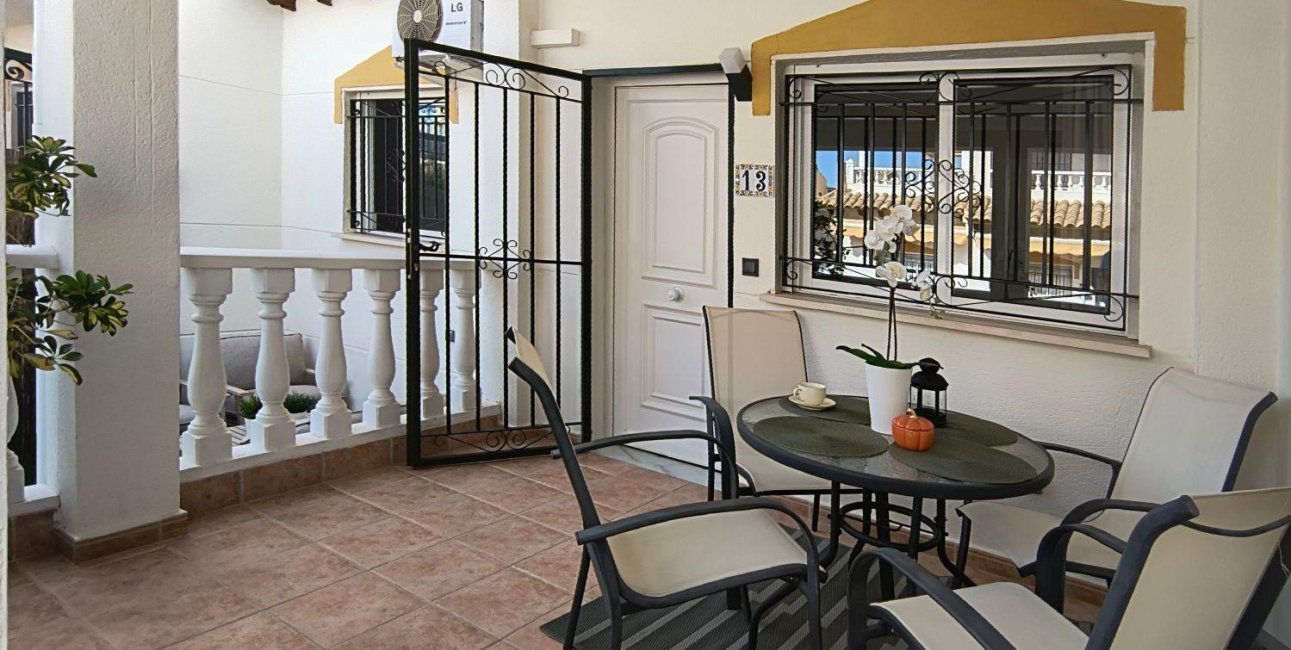 Rynek wtórny - Dom Szeregowy -
Orihuela - Urbanización Perla del Mar