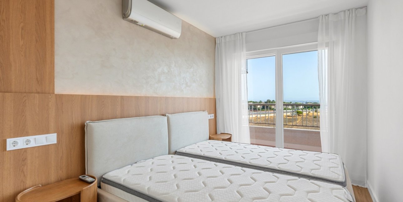 Rynek wtórny - Mieszkanie  -
Torrevieja - Rocio del Mar