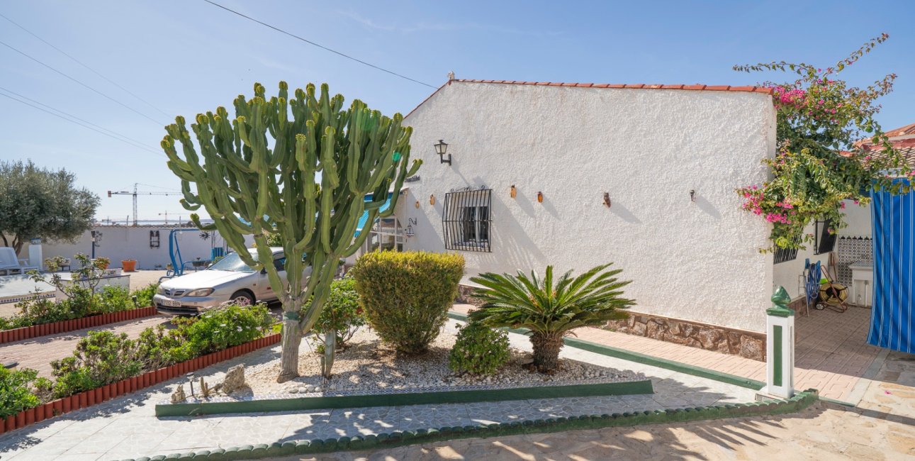 Resale - Villa -
Ciudad Quesada - Ciudad Quesada - Town