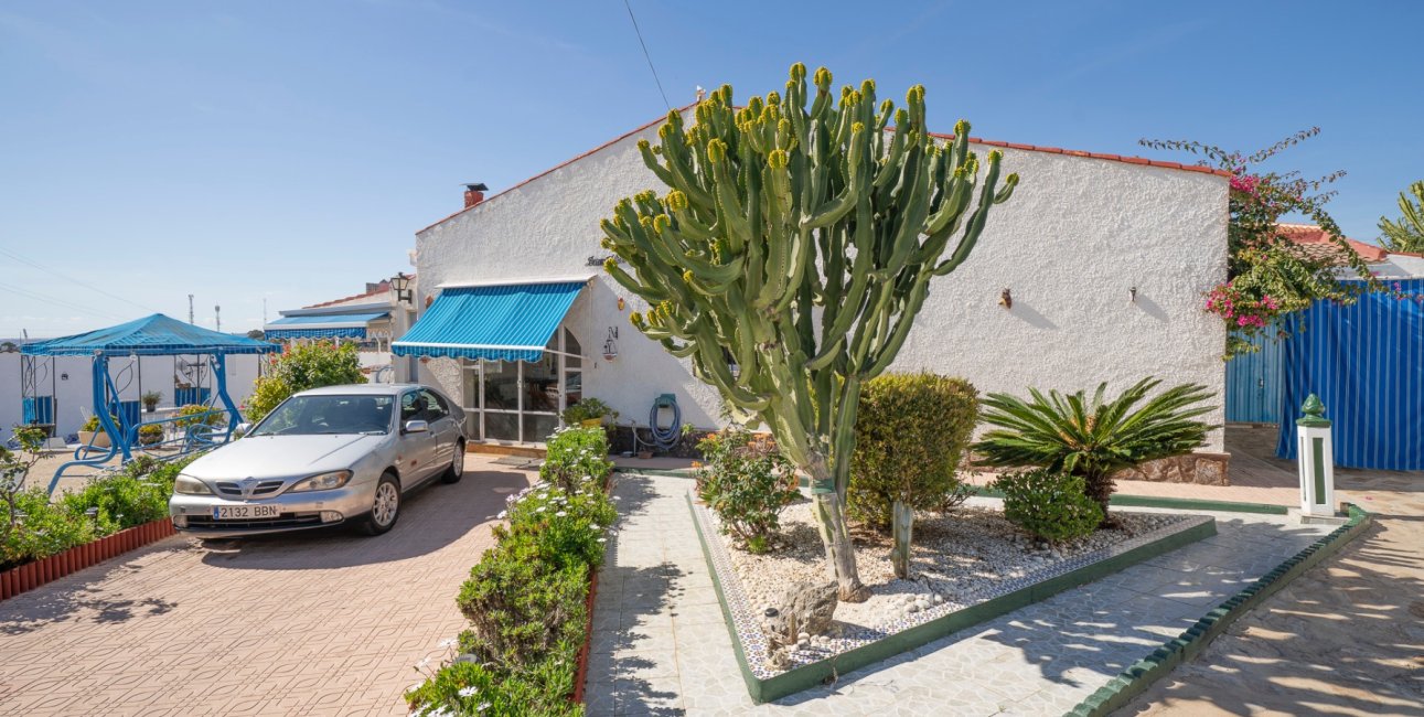 Resale - Villa -
Ciudad Quesada - Ciudad Quesada - Town