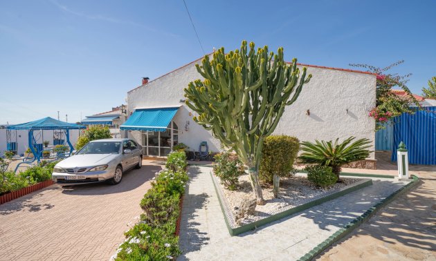 Resale - Villa -
Ciudad Quesada - Ciudad Quesada - Town