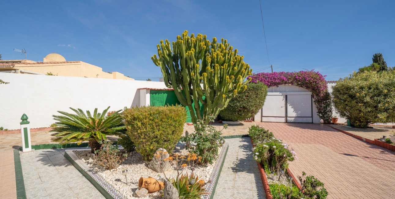 Resale - Villa -
Ciudad Quesada - Ciudad Quesada - Town
