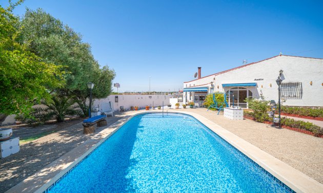 Resale - Villa -
Ciudad Quesada - Ciudad Quesada - Town