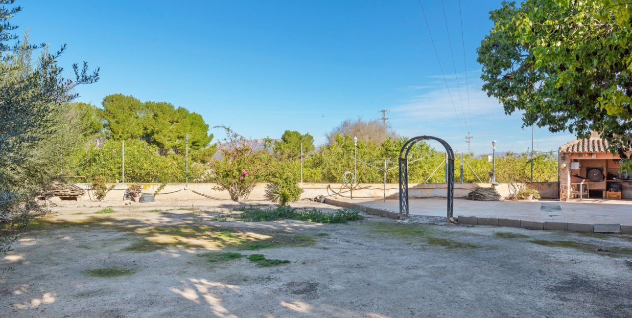 Reventa - Finca -
Beniel - Beniel - Country