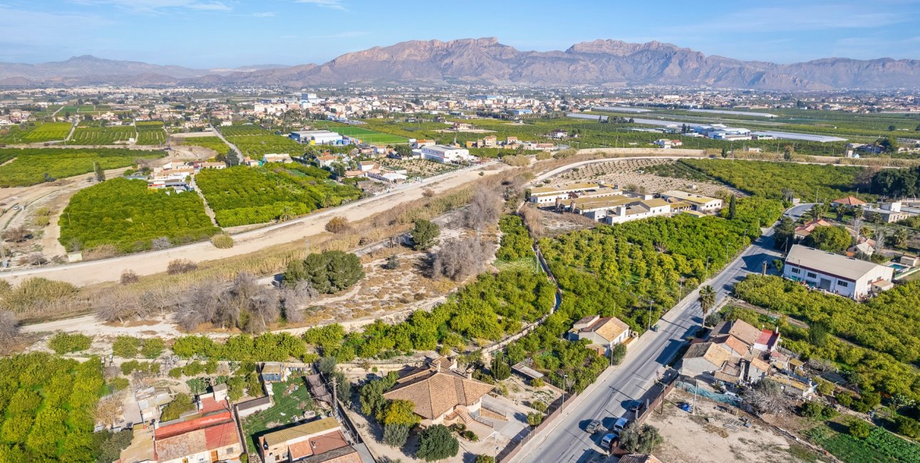 Reventa - Finca -
Beniel - Beniel - Country