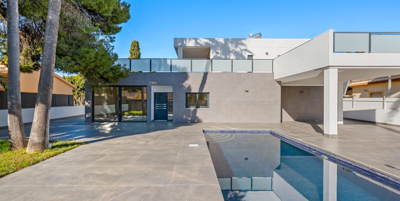 Reventa - Villa -
Orihuela Costa - Dehesa de Campoamor