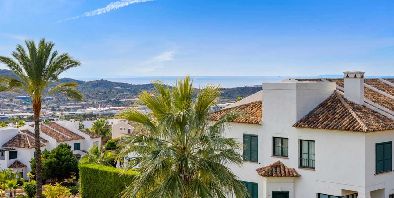 Resale - Apartment / flat -
Finestrat - Sierra Cortina - Golf Bahia