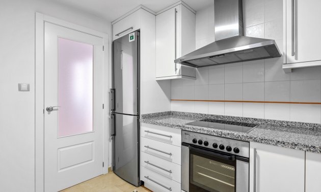 Resale - Apartment / flat -
Finestrat - Sierra Cortina - Golf Bahia