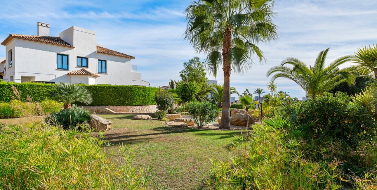 Resale - Apartment / flat -
Finestrat - Sierra Cortina - Golf Bahia
