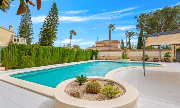 Resale - Villa -
Ciudad Quesada - Doña Pepa