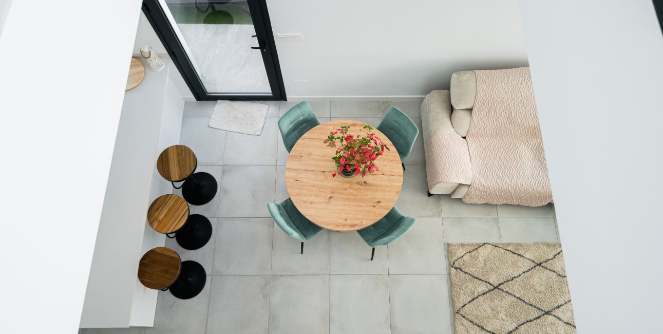 Reventa - Villa -
Los Montesinos - La Herrada