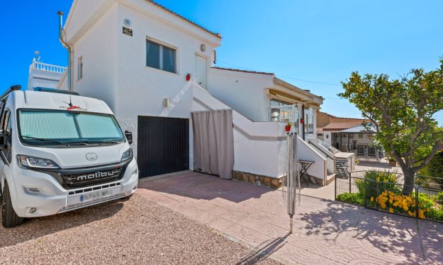 Resale - Villa -
Ciudad Quesada - Ciudad Quesada - Town