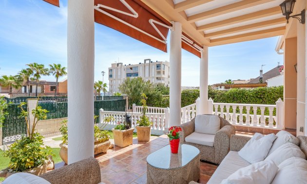 Rynek wtórny - Willa -
Torrevieja - Torre La Mata