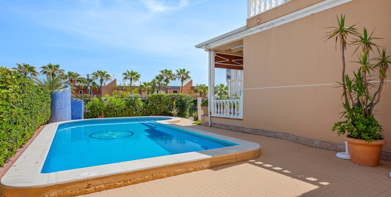 Rynek wtórny - Willa -
Torrevieja - Torre La Mata