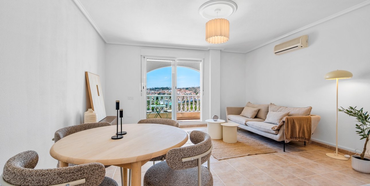 Resale - Townhouse -
Ciudad Quesada - La Marquesa