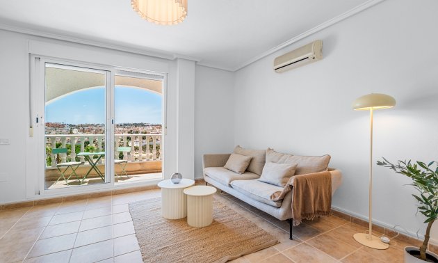 Resale - Townhouse -
Ciudad Quesada - La Marquesa
