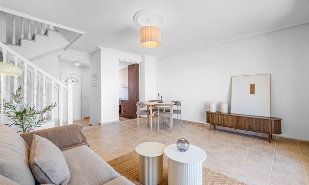 Resale - Townhouse -
Ciudad Quesada - La Marquesa