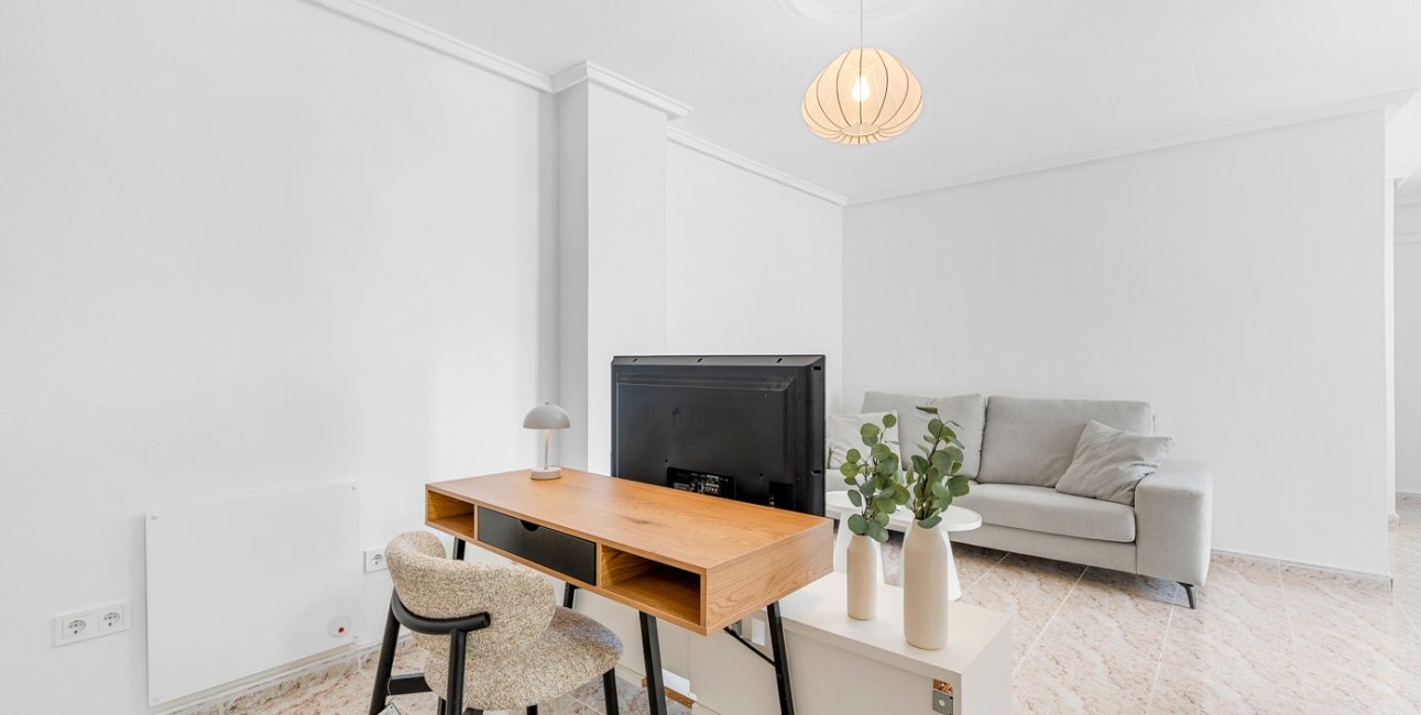 Resale - Townhouse -
Ciudad Quesada - La Marquesa