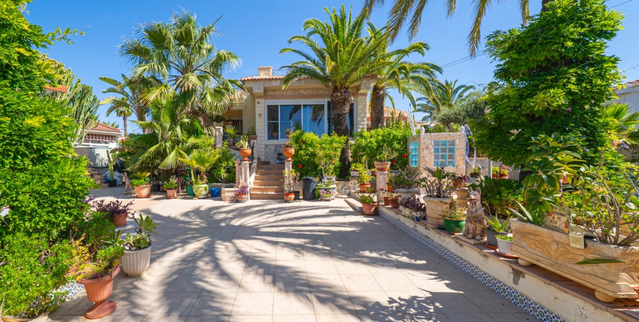 Resale - Villa -
Ciudad Quesada - Ciudad Quesada - Town