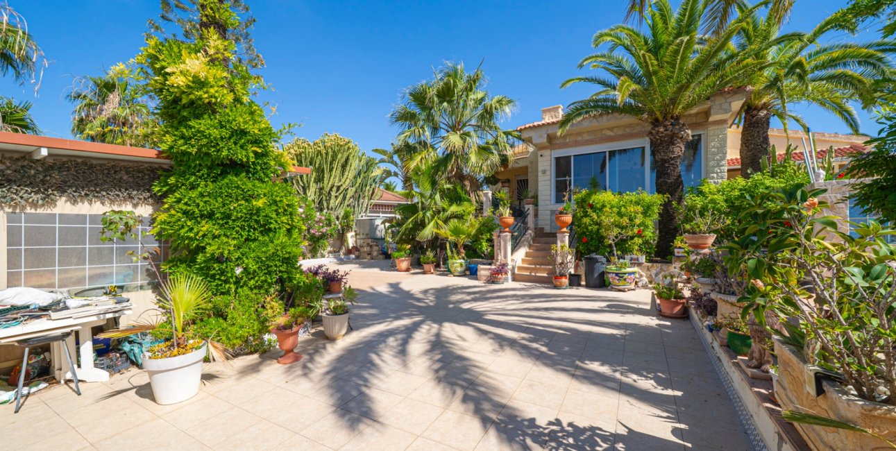 Resale - Villa -
Ciudad Quesada - Ciudad Quesada - Town