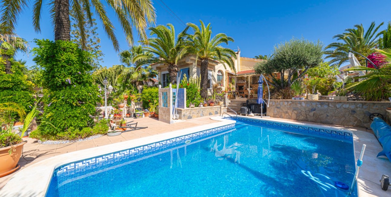 Resale - Villa -
Ciudad Quesada - Ciudad Quesada - Town