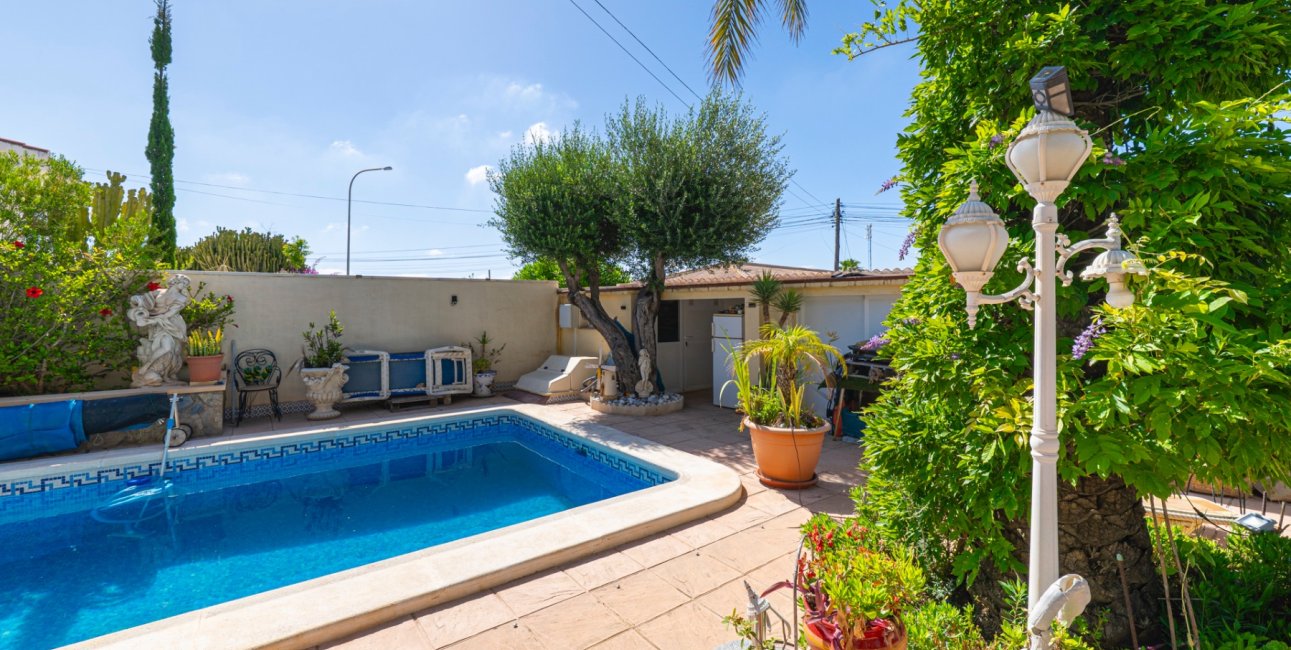 Resale - Villa -
Ciudad Quesada - Ciudad Quesada - Town