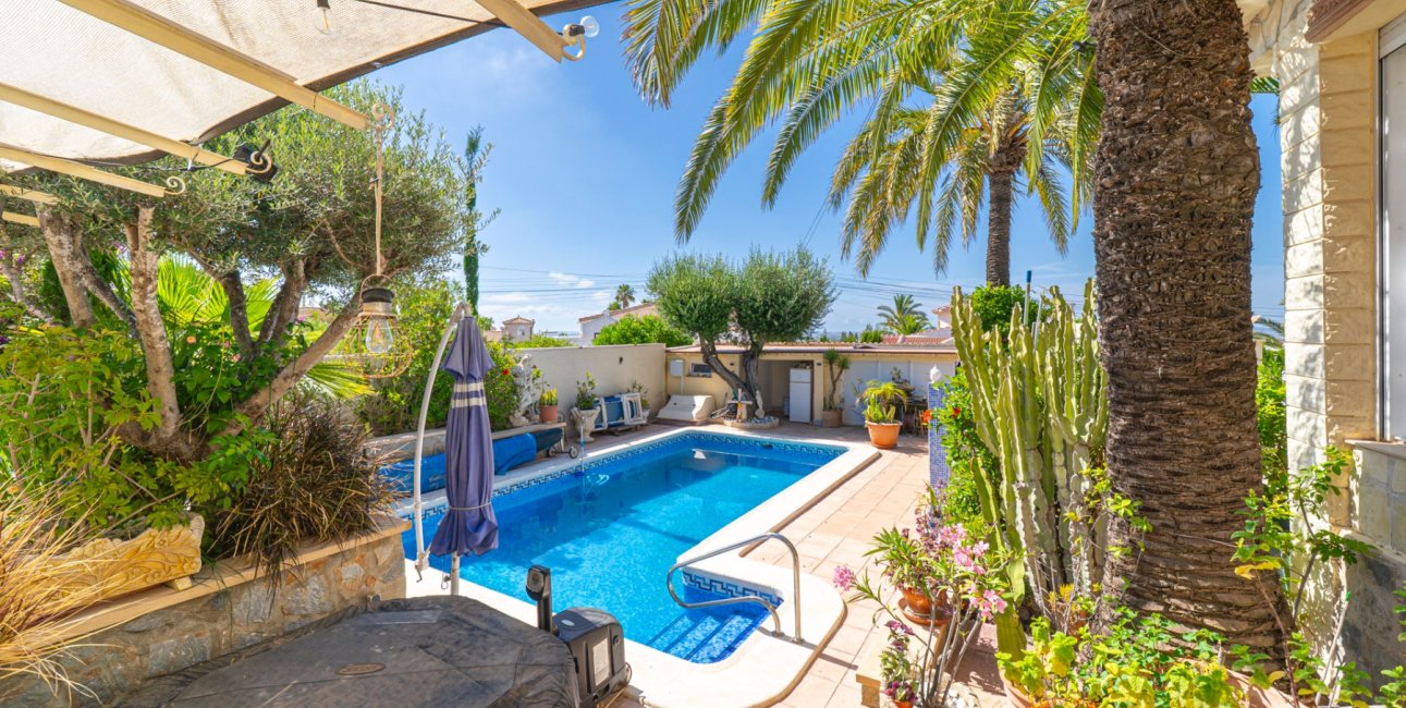 Resale - Villa -
Ciudad Quesada - Ciudad Quesada - Town