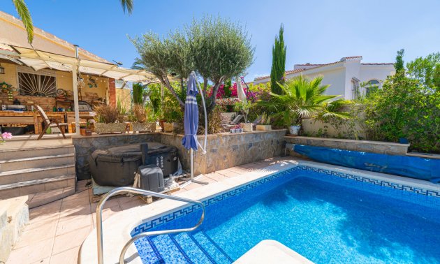 Resale - Villa -
Ciudad Quesada - Ciudad Quesada - Town