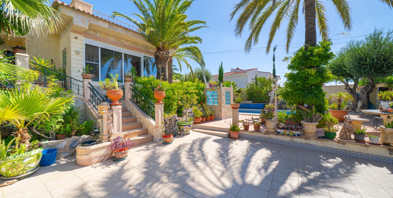 Resale - Villa -
Ciudad Quesada - Ciudad Quesada - Town