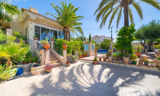 Resale - Villa -
Ciudad Quesada - Ciudad Quesada - Town