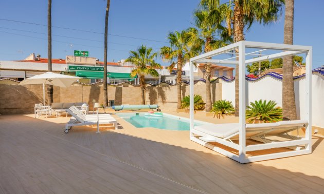 Resale - Villa -
Ciudad Quesada - Ciudad Quesada - Town