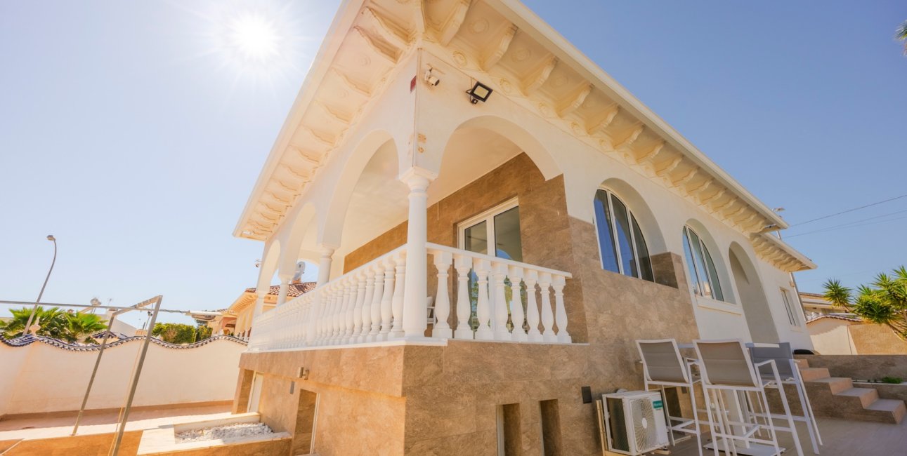 Resale - Villa -
Ciudad Quesada - Ciudad Quesada - Town
