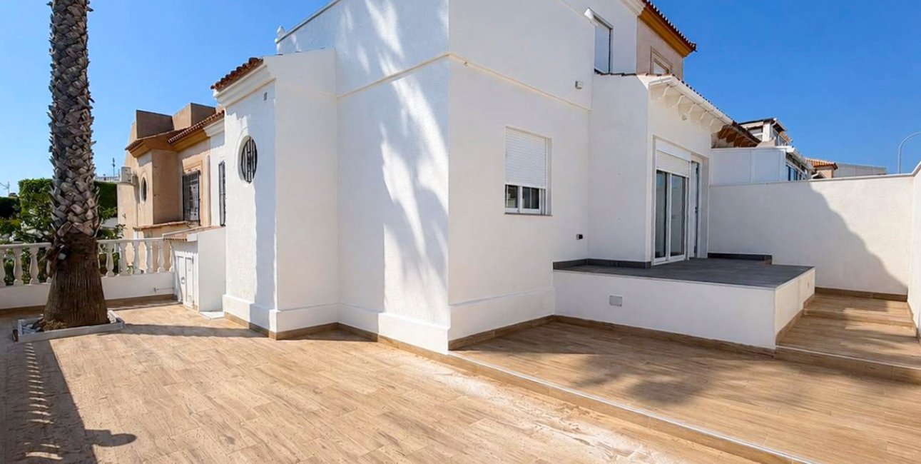 Resale - Townhouse -
Orihuela Costa - Los Altos