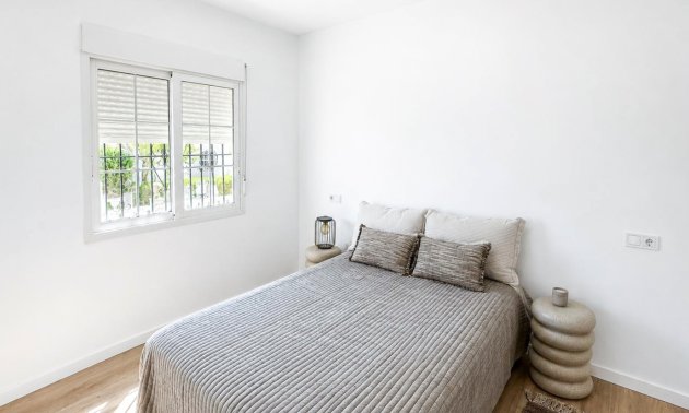 Resale - Townhouse -
Orihuela Costa - Los Altos