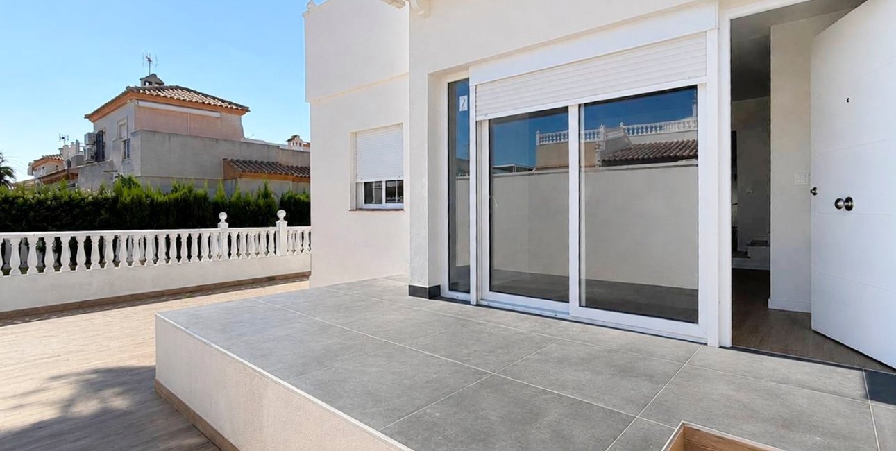 Resale - Townhouse -
Orihuela Costa - Los Altos